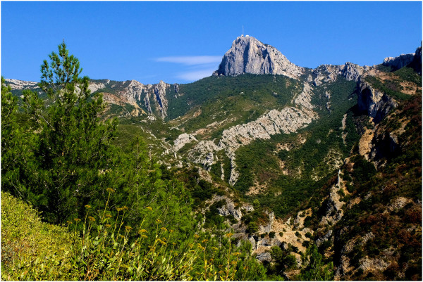 LES 2 SAINTES